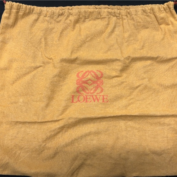 Loewe Vintage Barcelona Dome Top Handle - Picture 12 of 12